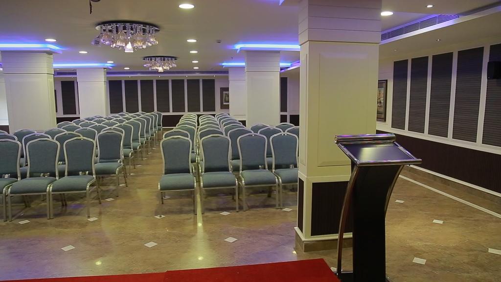 The Pgs Vedanta Hotel Kochi Ngoại thất bức ảnh