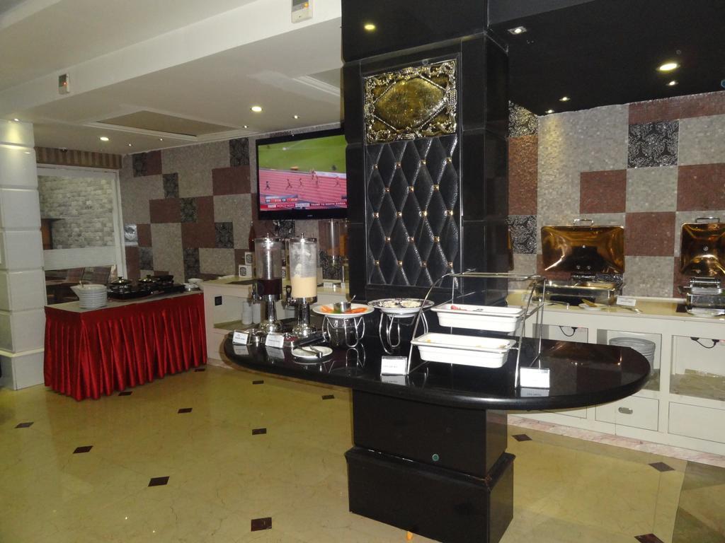 The Pgs Vedanta Hotel Kochi Ngoại thất bức ảnh