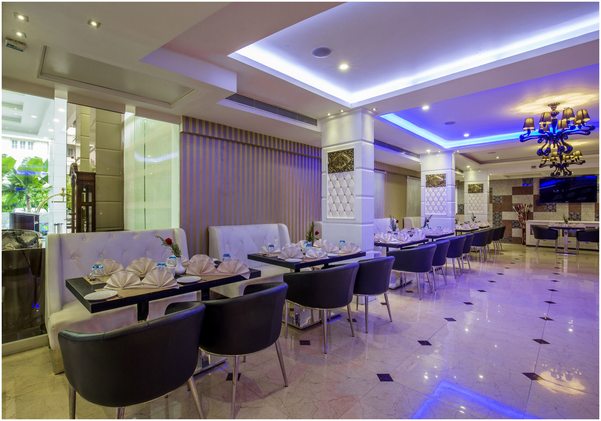 The Pgs Vedanta Hotel Kochi Ngoại thất bức ảnh