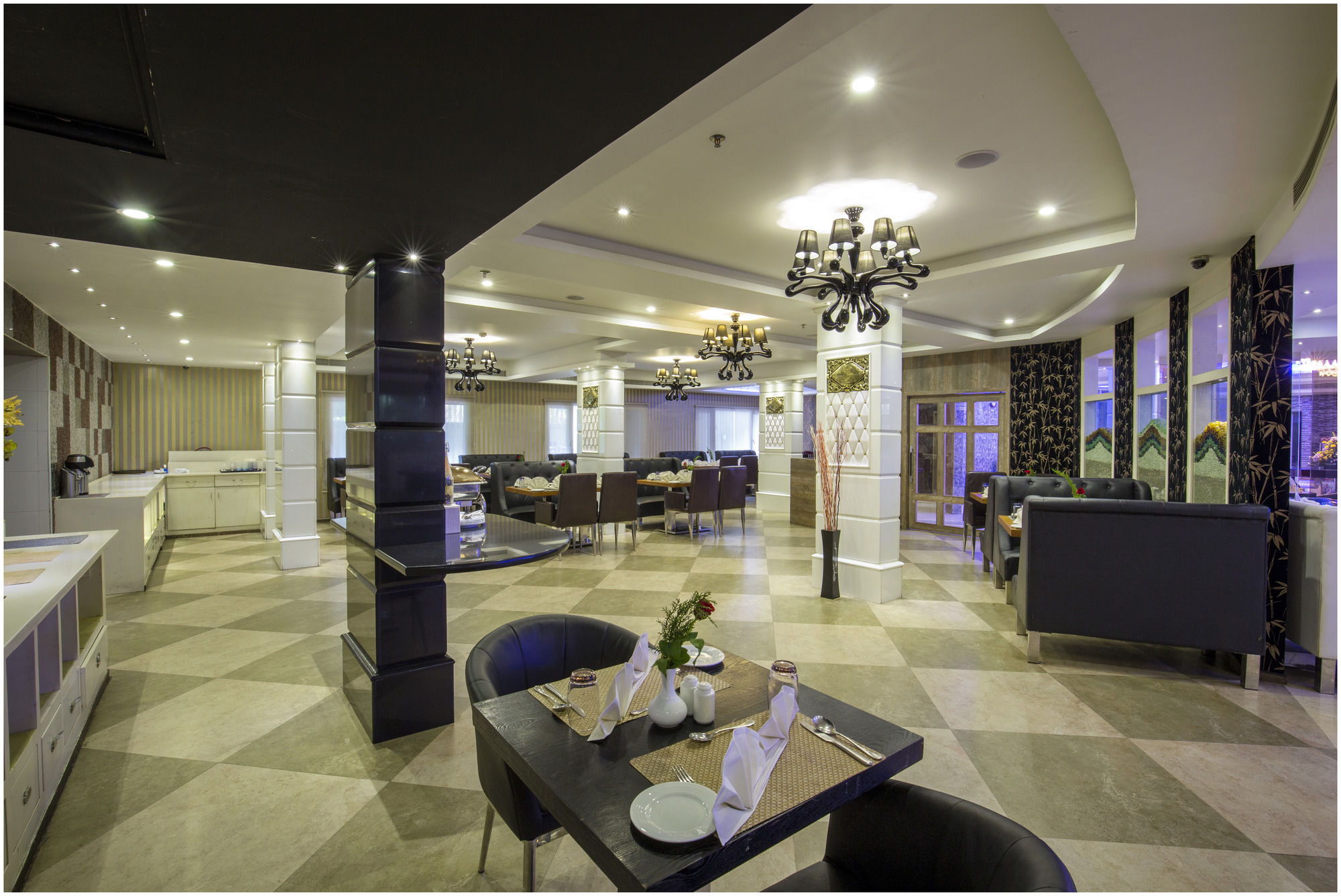The Pgs Vedanta Hotel Kochi Ngoại thất bức ảnh