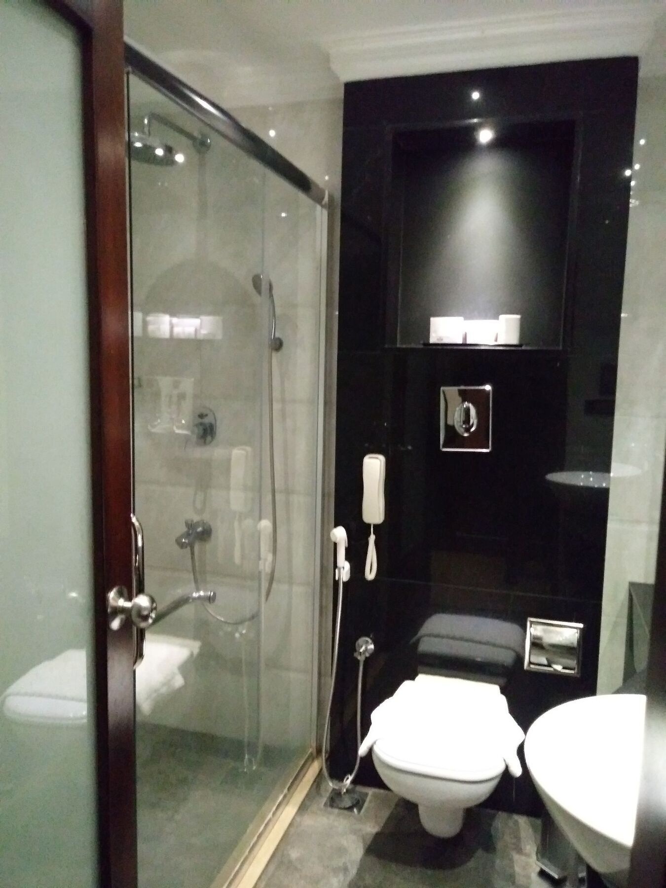 The Pgs Vedanta Hotel Kochi Ngoại thất bức ảnh