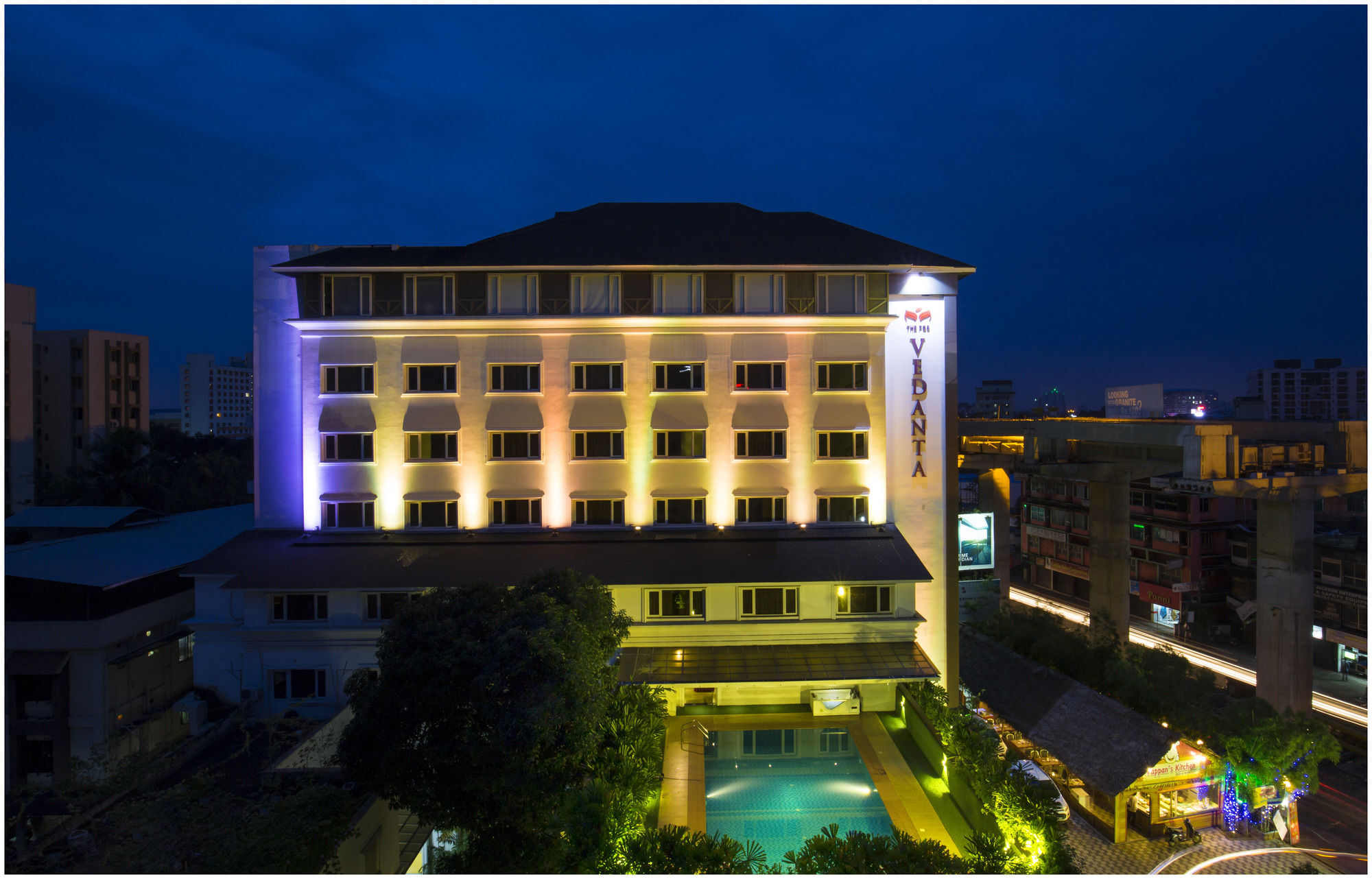The Pgs Vedanta Hotel Kochi Ngoại thất bức ảnh