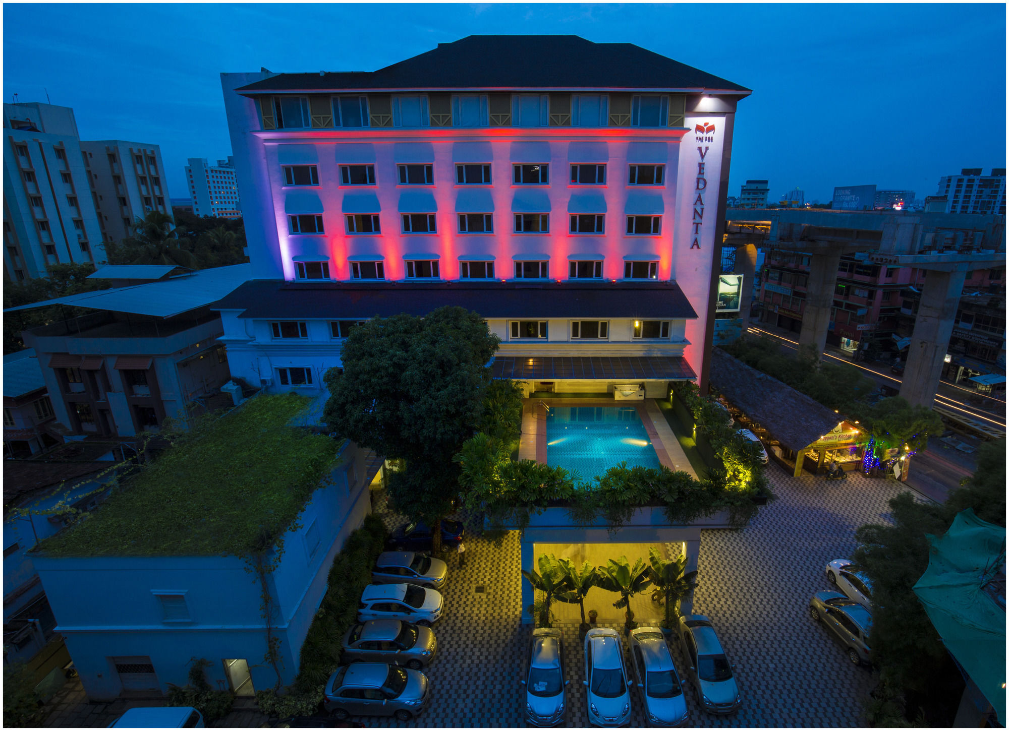 The Pgs Vedanta Hotel Kochi Ngoại thất bức ảnh
